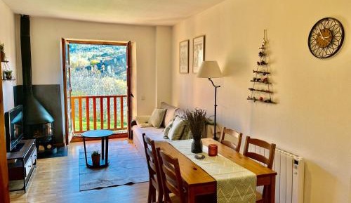 Superior One-Bedroom Apartment with Balcony