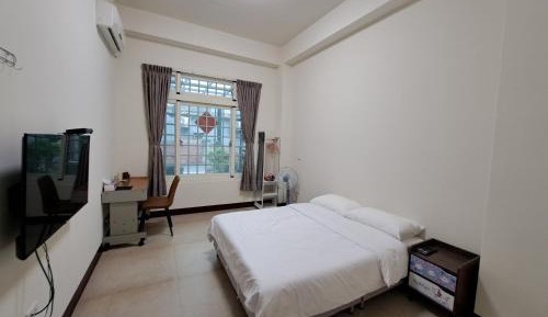 Double Room with Private External Bathroom