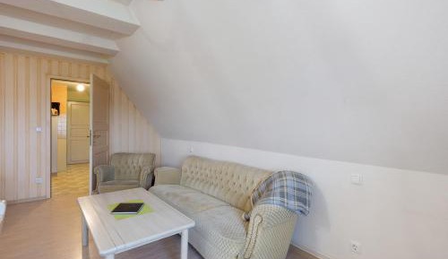 Superior One-Bedroom Apartment