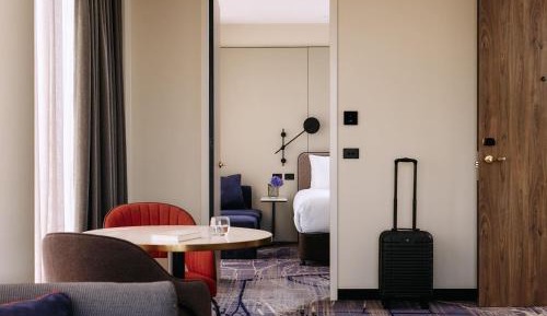 One-Bedroom King Suite