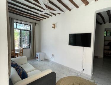 Classic One-Bedroom Apartment with King Bed