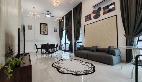 Three-Bedroom Vacation Home 