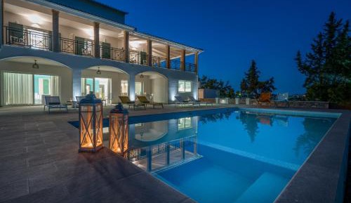 Deluxe Villa