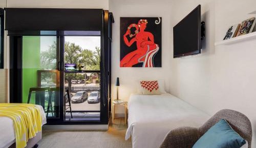 Standard Twin Room with Balcony