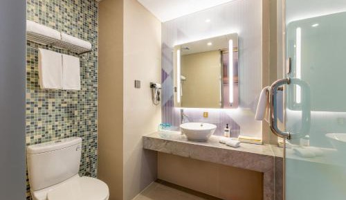 Standard King Room - High Floor