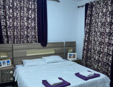 Three-Bedroom Apartment with Balcony