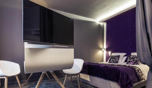 Junior Privilege Suite 