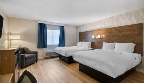 Room with Two Queen Beds - Non-Smoking