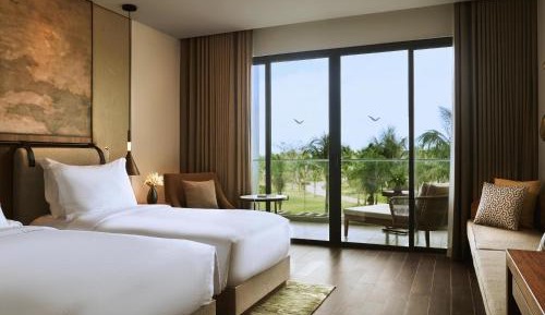 Superior Twin Room with Balcony and Garden View