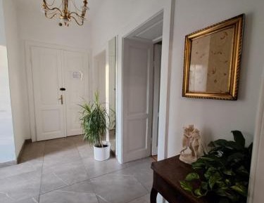 Apartment with Garden View