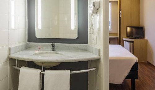 Standard One Double Bed