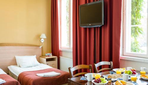 Twin Room with Kitchenette