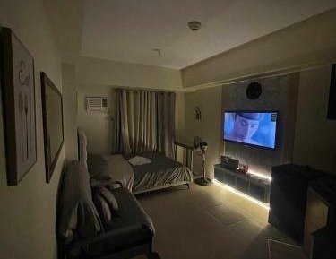 Studio with Sofa Bed