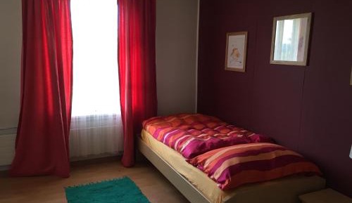 Single Room with Shared Bathroom