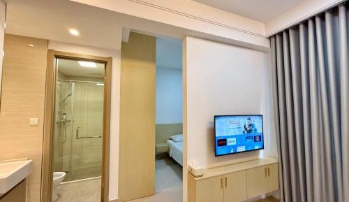 Studio Apartment with Balcony