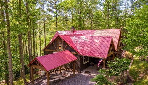 Five-Bedroom Holiday Home