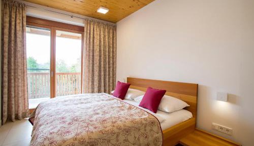 One-Bedroom Apartment with Balcony