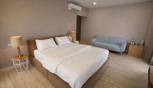 Superior King Room