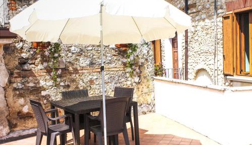 One-Bedroom Apartment with Terrace