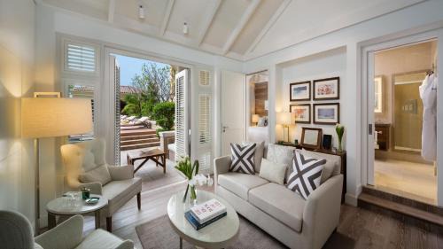 Aspen Pool Chalet - Access to Snow Park in Ski Dubai for 2, Private Butler, Lounge Access including Afternoon Tea, Evening Cocktail Hours, Soft Refreshments & Canapes