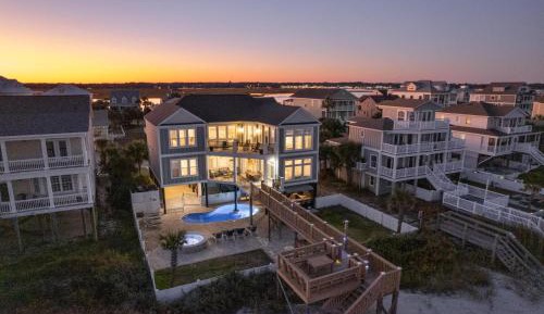 Seven-Bedroom Apartment