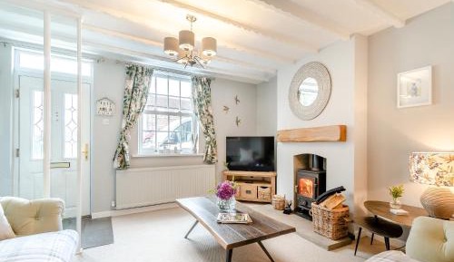 Two-Bedroom Holiday Home