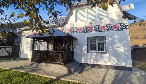 Three-Bedroom Townhouse