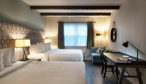 Upgrade Queen Room with Two Queen Beds - Non-Smoking