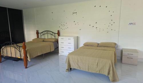 Family Room with Garden View