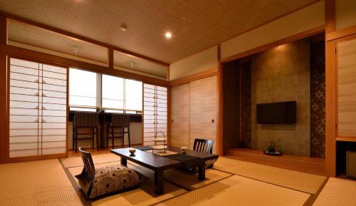 Japanese-Style Standard Room with Shared Bathroom