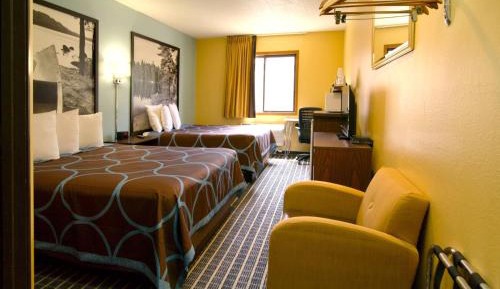 Queen Room with Two Queen Beds - Non-Smoking