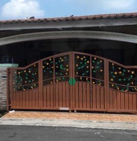 Three-Bedroom Holiday Home 