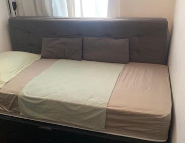 Single Room with Shared Bathroom