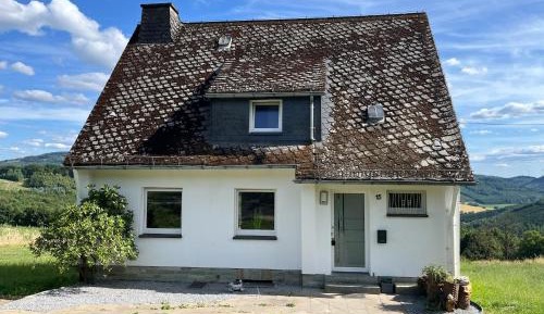 Three-Bedroom Holiday Home 