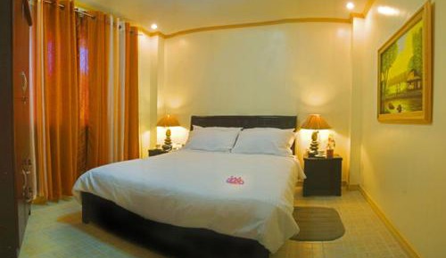 Deluxe Suite (4 Adults)