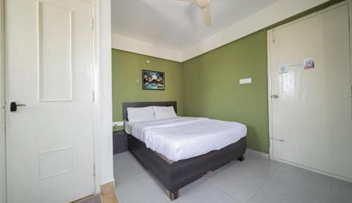 Deluxe Studio