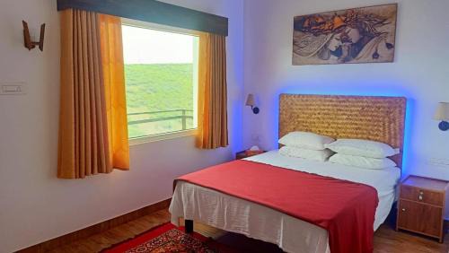 King Room with Mountain View
