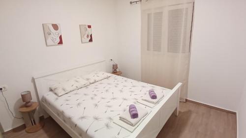 One-Bedroom Apartment with Balcony