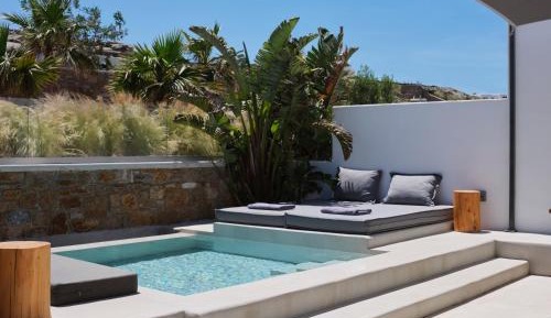 Design Maisonette with Private Pool