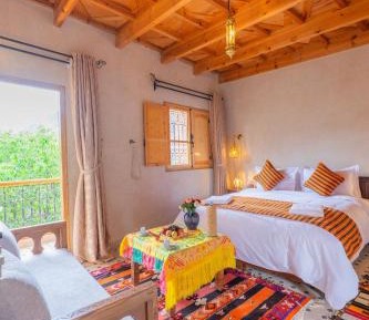 Deluxe Double or Twin Room with Mountain View