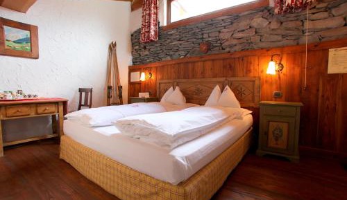 Deluxe Double Room with Terrace