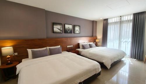 Quadruple Room with Balcony