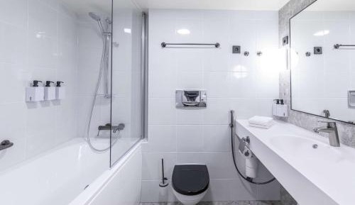 Superior King with Bath