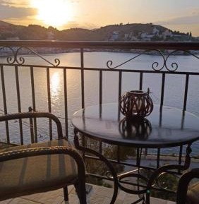 One-Bedroom Apartment with Balcony and Sea View