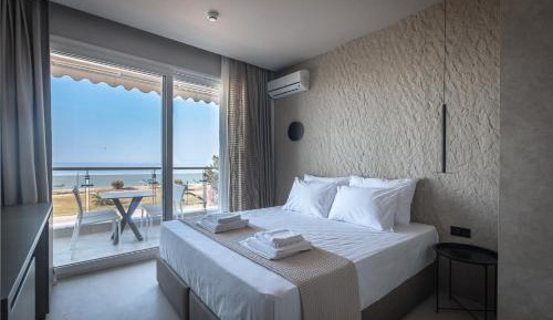 One-Bedroom Apartment with Balcony and Sea View