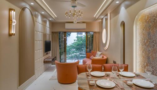 Two-Bedroom Deluxe Apartment with Balcony