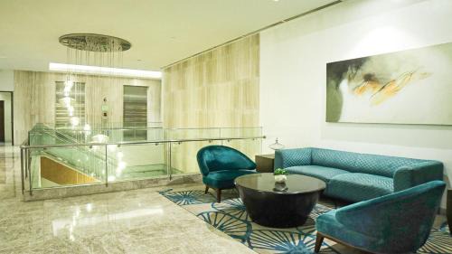 2 Beds Next to Chinatown Mall in Binondo, Manila