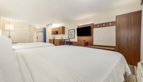 Standard King Room with Two King Beds