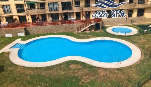 Two-Bedroom Deluxe Apartment with Garden View