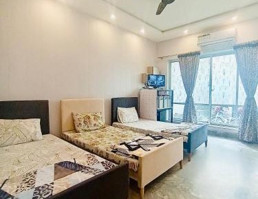 Economy Triple Room
